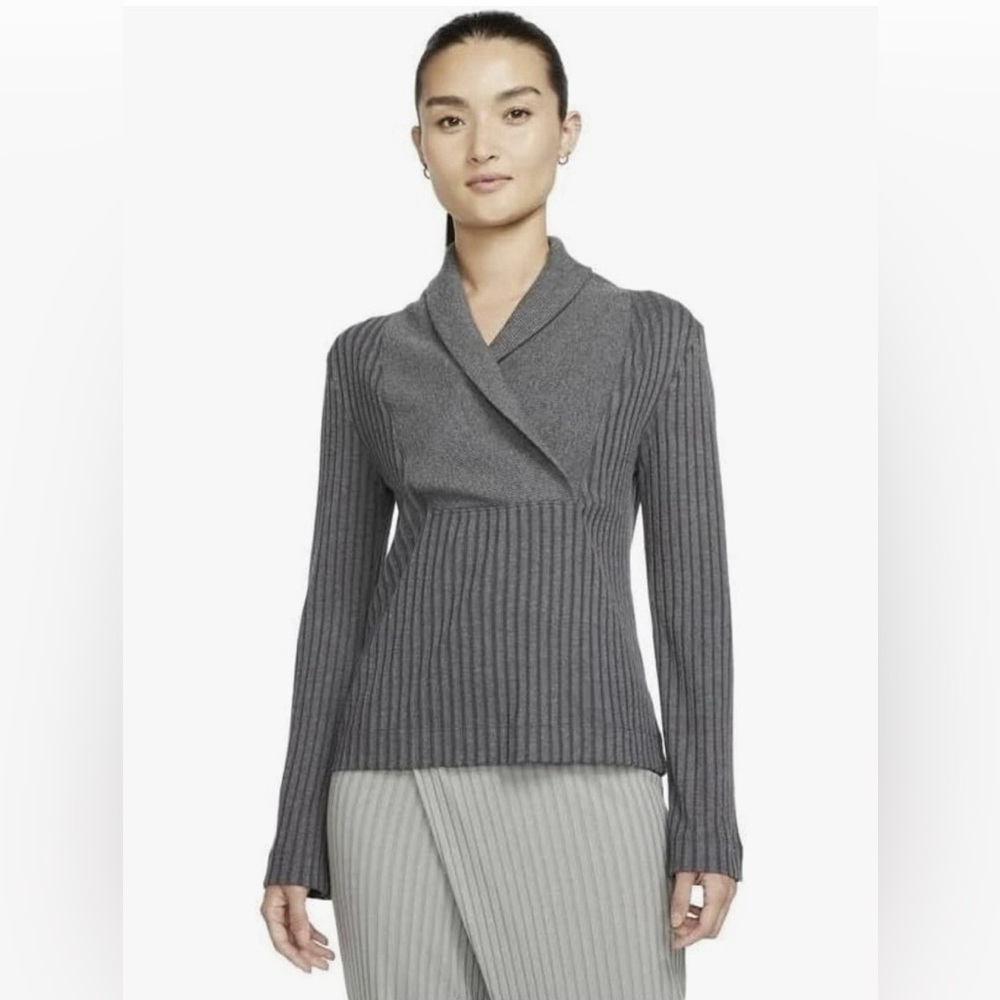 Nike Yoga Luxe Ribbed Cover-Up Sweater Gray